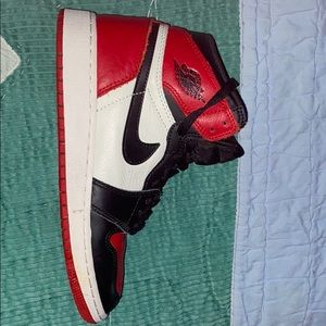 Air Jordan 1 rare bred toe addition